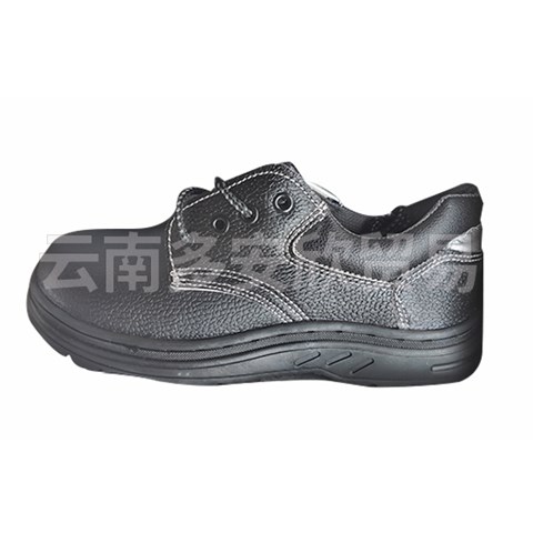 云南勞保鞋是怎樣做到防水的？昆明多安欣貿(mào)易告訴你